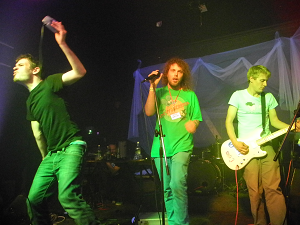 [Live photo]