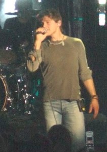 [Morten Harket sings again!]