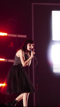 [Chvrches]