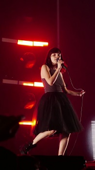 [Chvrches]