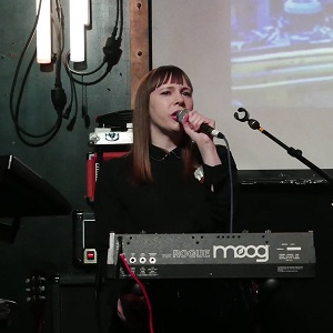 Alice Hubley (Rodney Cromwell)