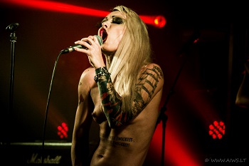 [Grausame Tochter photo]